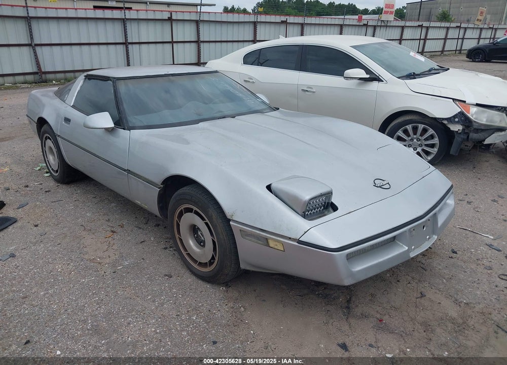 1985 CHEVROLET CORVETTE VIN: 1G1YY0781F5135810