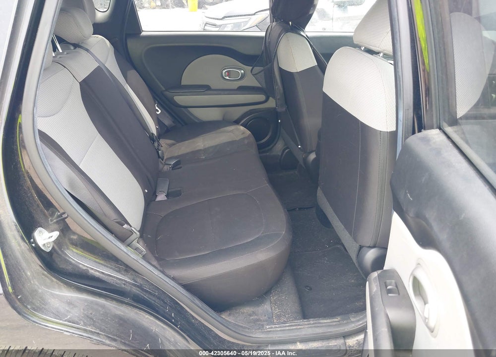 2016 KIA SOUL VIN: KNDJN2A25G7347570
