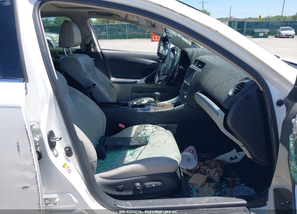 2013 LEXUS IS250 VIN: JTHBF5C26D5190735