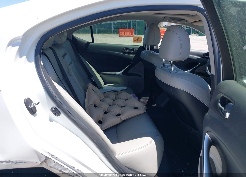 2013 LEXUS IS250 VIN: JTHBF5C26D5190735