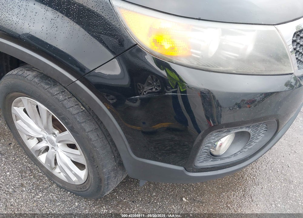 2011 KIA SORENTO VIN: 5XYKUDA26BG062374