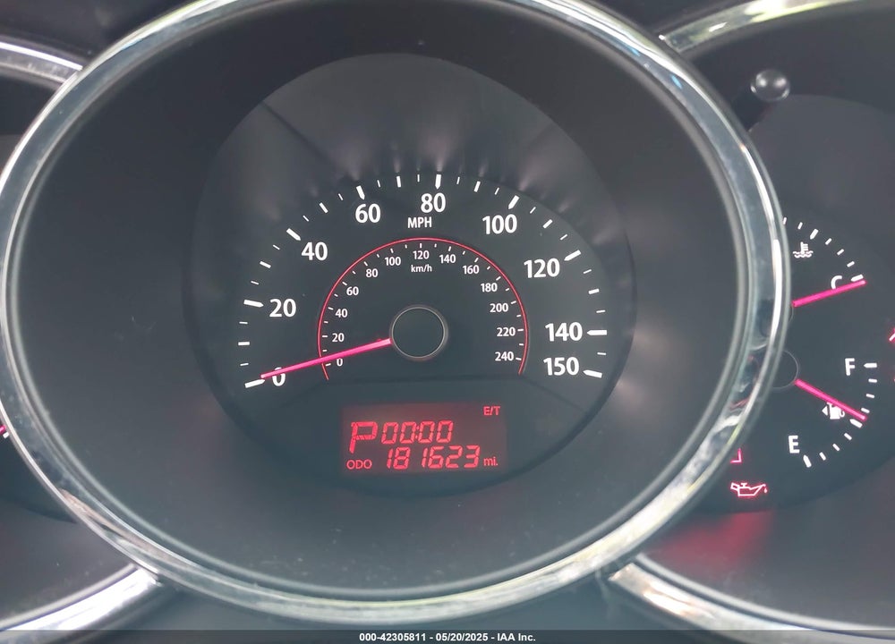 2011 KIA SORENTO VIN: 5XYKUDA26BG062374
