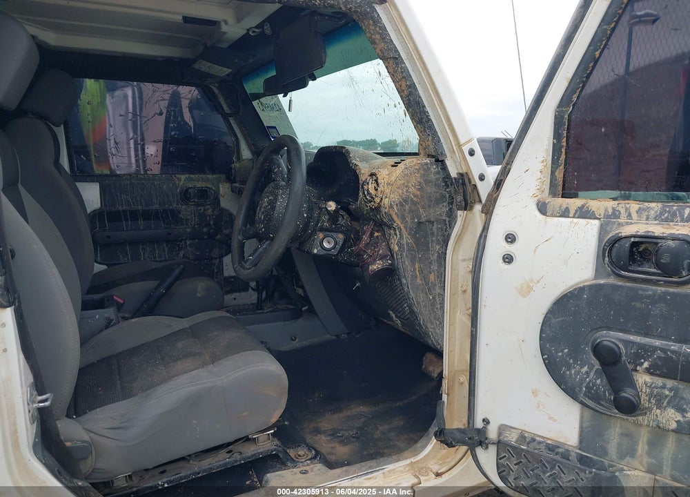 2008 JEEP WRANGLER / VIN: 1J4FZ24108L653849