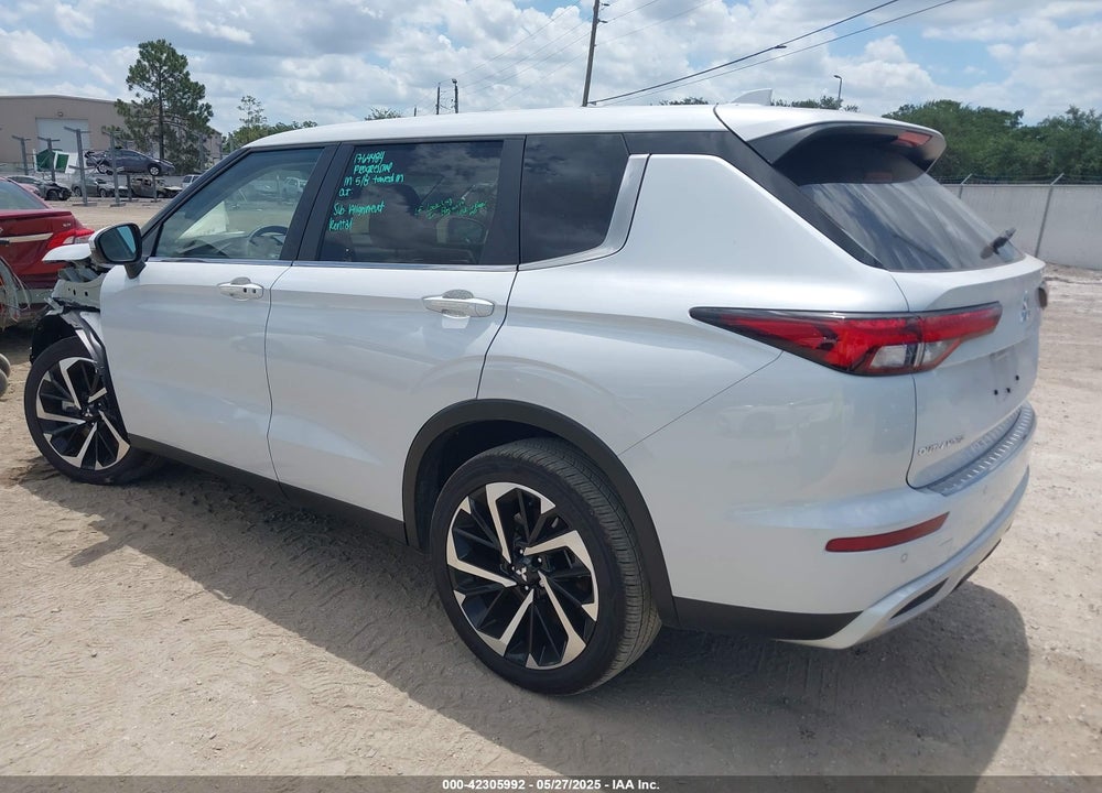 2024 MITSUBISHI OUTLANDER SE 2.5 2WD/SE BLACK EDITION S-AWC/SE BLACK EDITION W/PANO ROOF S-AWC VIN: JA4J3VA83RZ082399