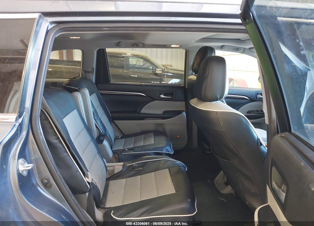 2015 TOYOTA HIGHLANDER LIMITED PLATINUM V6/LIMITED V6 VIN: 5TDDKRFH7FS106349