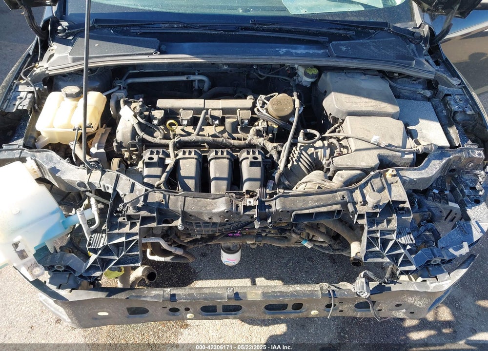 2015 FORD FOCUS VIN: 1FADP3F21FL385654
