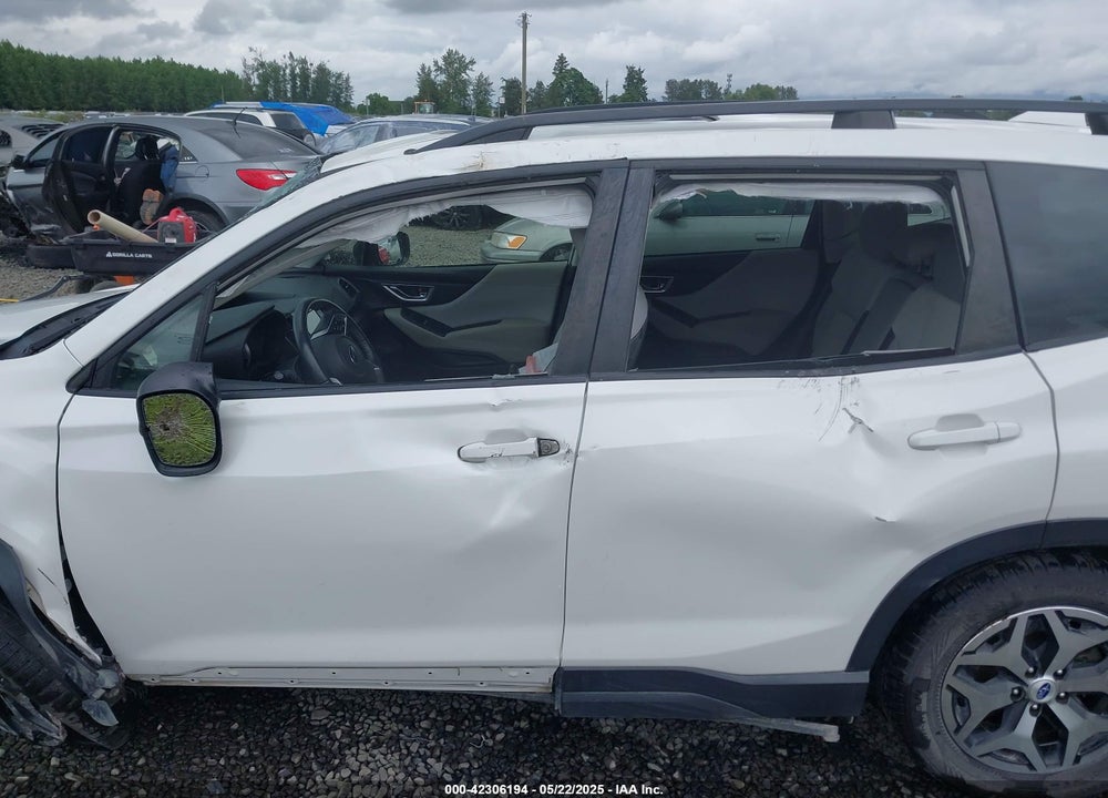 2020 SUBARU FORESTER VIN: JF2SKAGC2LH529367