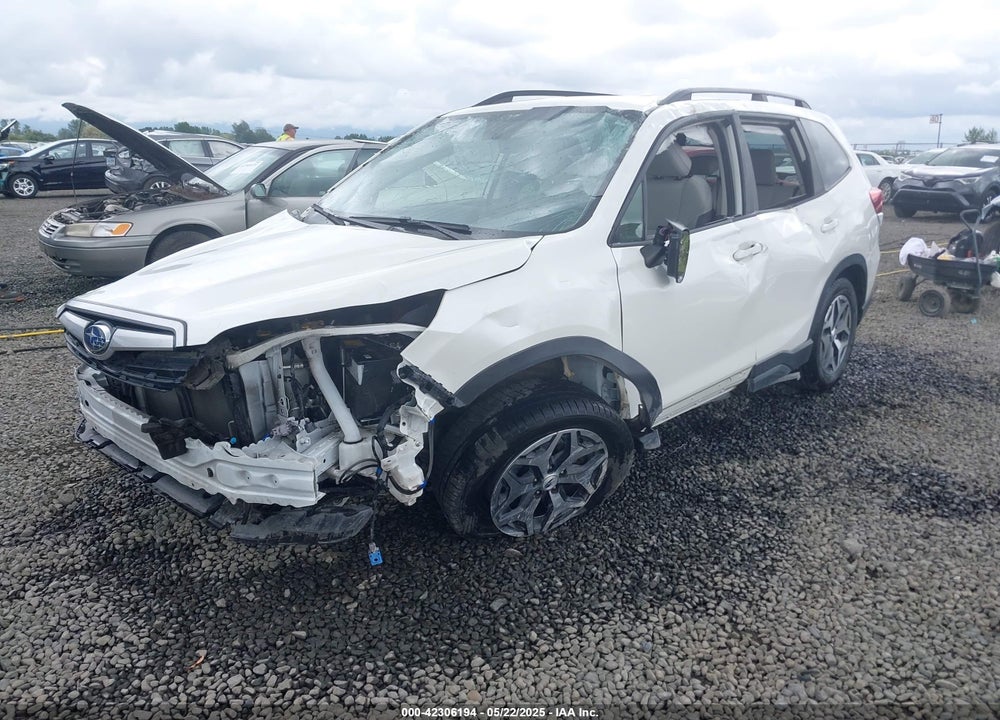 2020 SUBARU FORESTER VIN: JF2SKAGC2LH529367