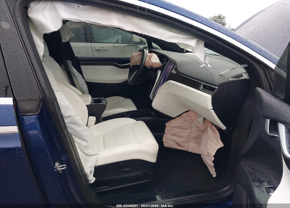 2017 TESLA MODEL X VIN: 5YJXCBE2XHF060702