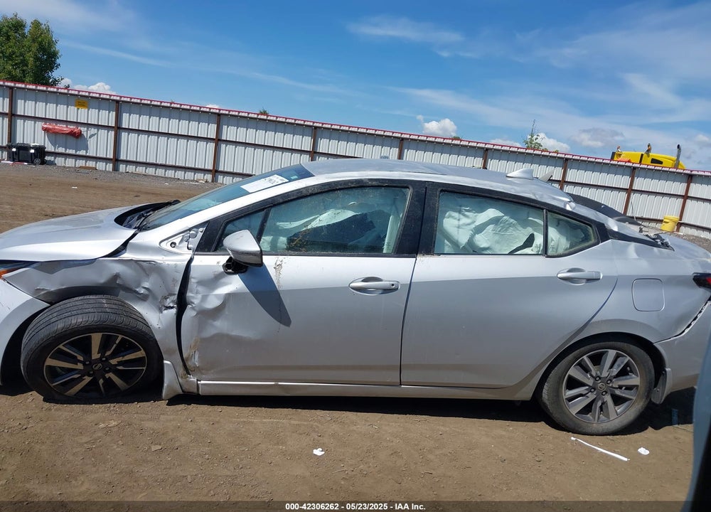 2020 NISSAN VERSA SV XTRONIC CVT VIN: 3N1CN8EV2LL833925
