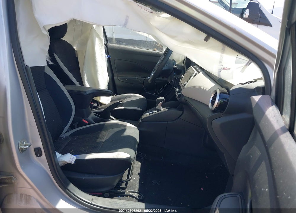 2020 NISSAN VERSA SV XTRONIC CVT VIN: 3N1CN8EV2LL833925