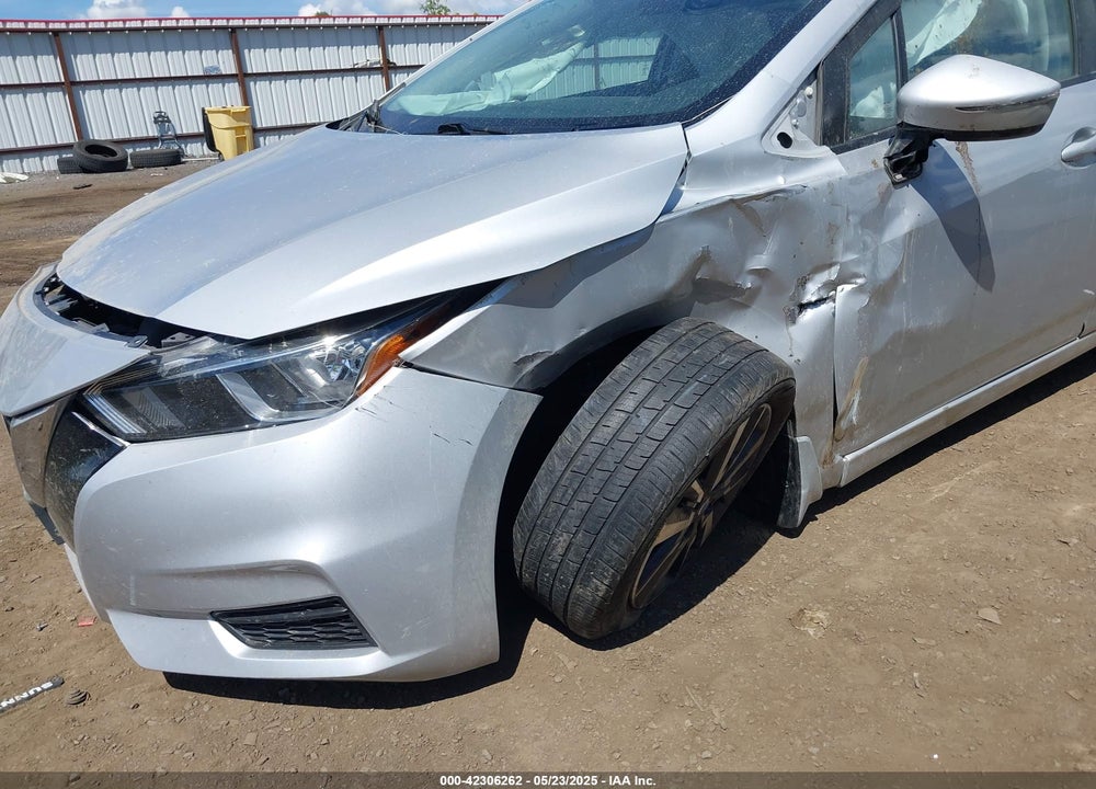 2020 NISSAN VERSA SV XTRONIC CVT VIN: 3N1CN8EV2LL833925