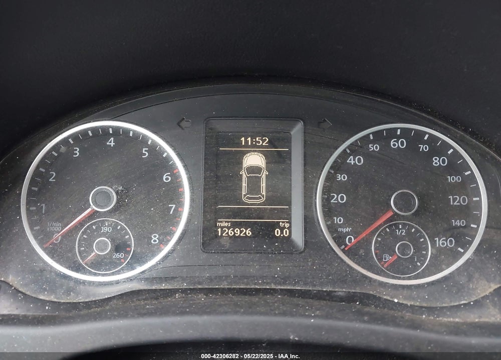 2010 VOLKSWAGEN TIGUAN VIN: WVGBV7AX3AW511601
