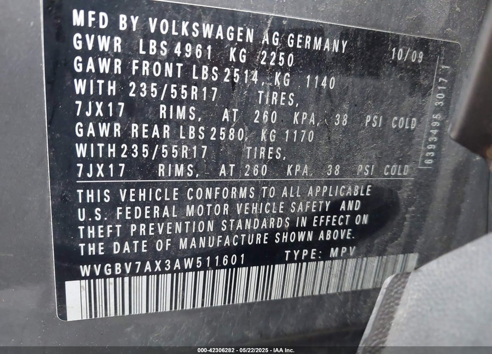 2010 VOLKSWAGEN TIGUAN VIN: WVGBV7AX3AW511601