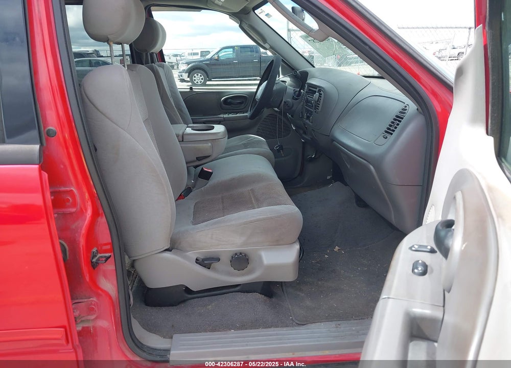2003 FORD F-150 LARIAT/XLT VIN: 1FTRW08L03KC44731