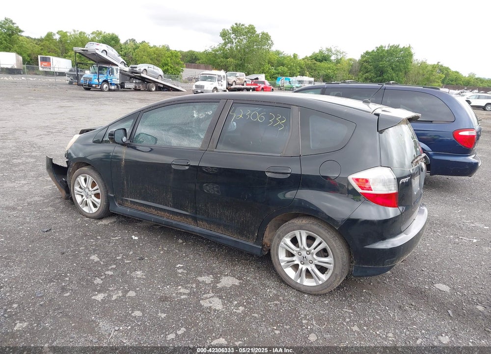 2009 HONDA FIT VIN: JHMGE88469S055316