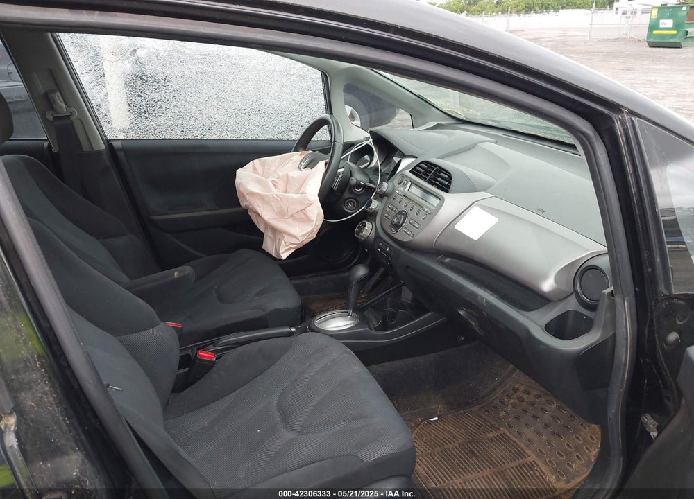 2009 HONDA FIT VIN: JHMGE88469S055316