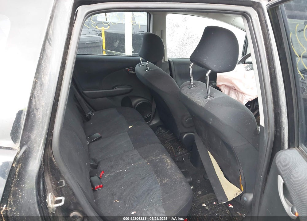2009 HONDA FIT VIN: JHMGE88469S055316