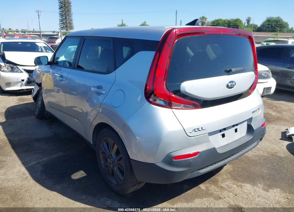 2021 KIA SOUL VIN: KNDJ23AU6M7793805
