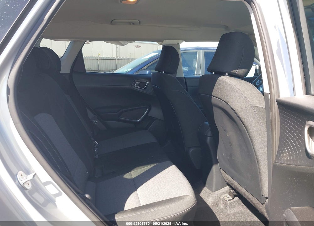 2021 KIA SOUL VIN: KNDJ23AU6M7793805