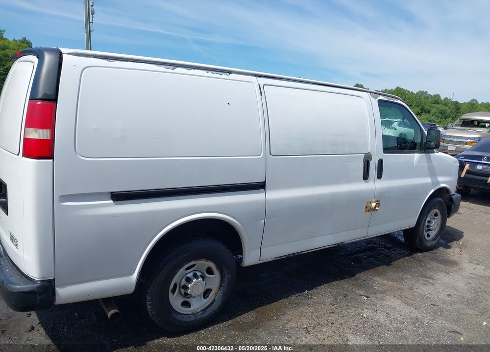 2010 CHEVROLET EXPRESS 2500 WORK VAN VIN: 1GCZGFBA8A1144127