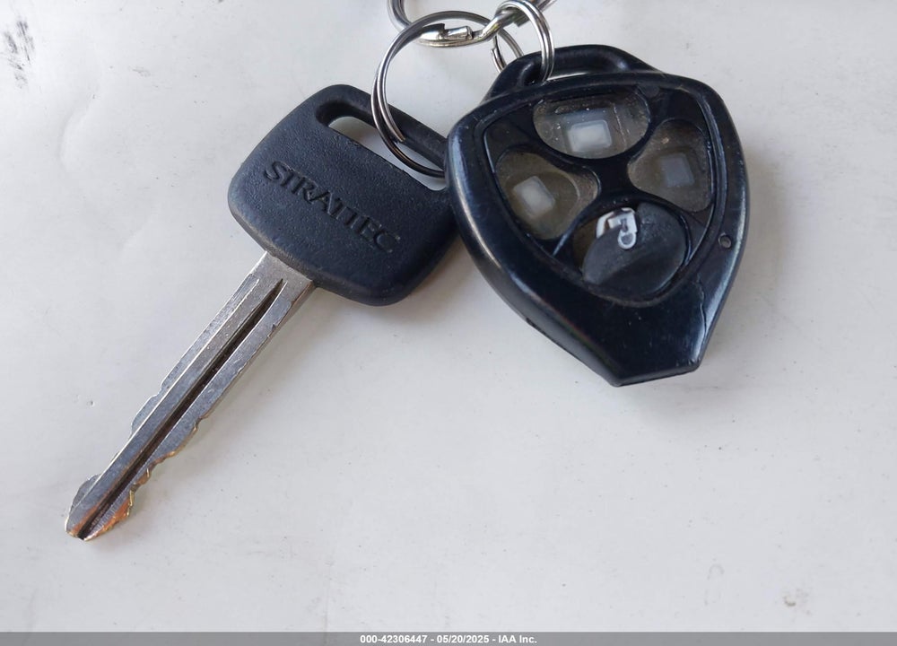 2006 TOYOTA RAV4 VIN: JTMZD33V465006948