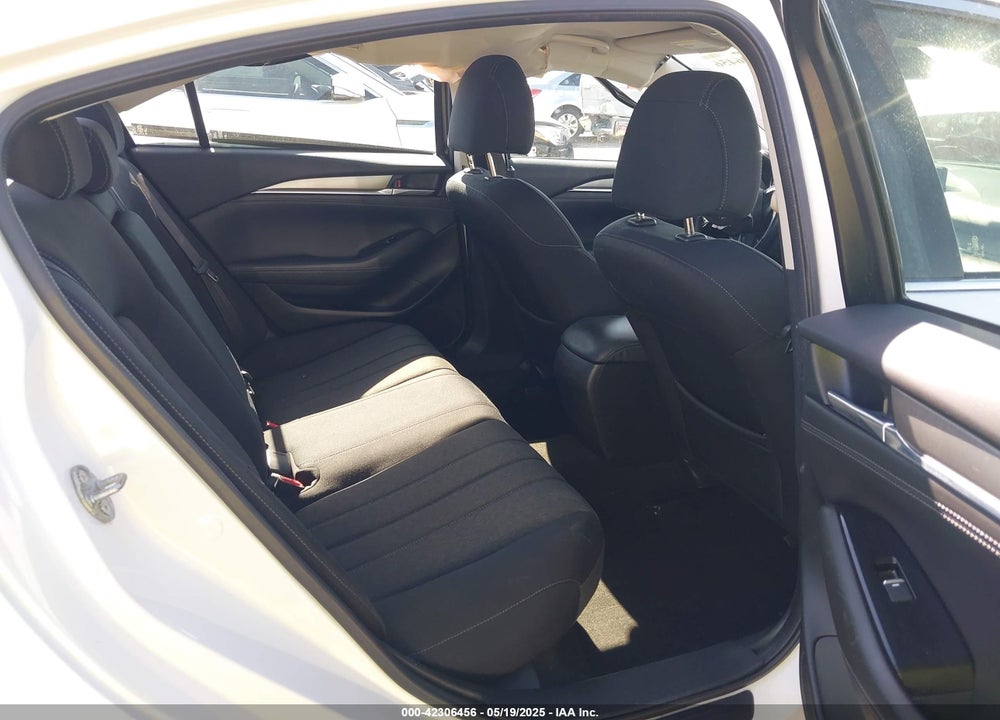 2018 MAZDA 6 VIN: JM1GL1UM6J1311856