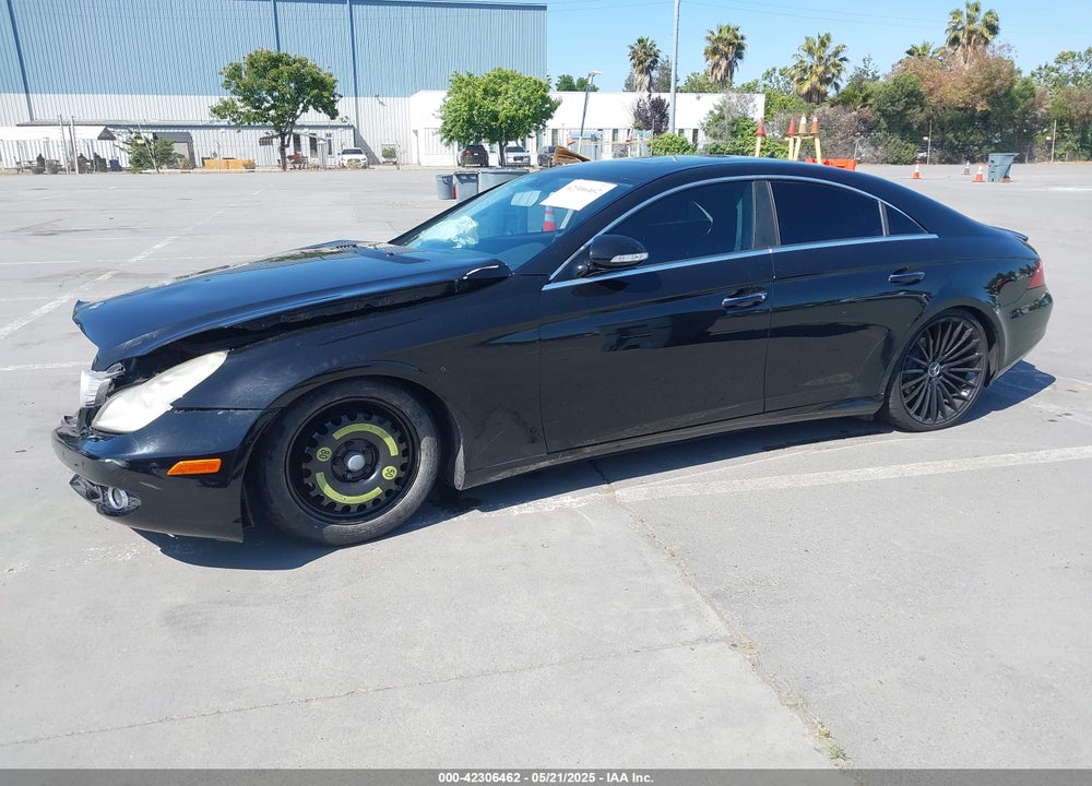 2008 MERCEDES-BENZ CLS 550 VIN: WDDDJ72XX8A130445