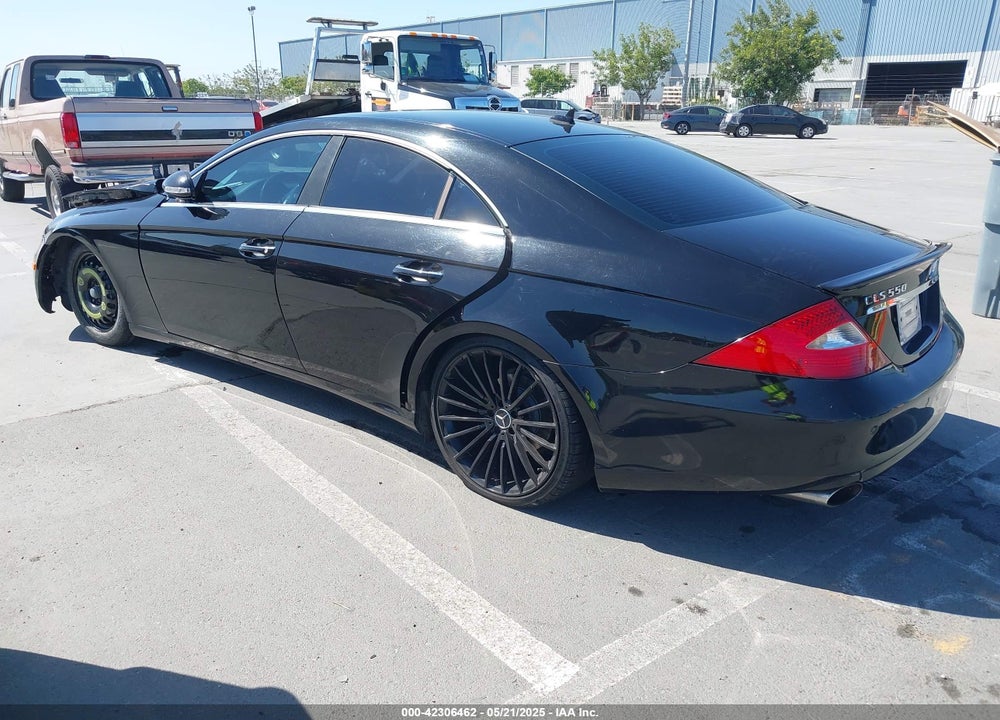 2008 MERCEDES-BENZ CLS 550 VIN: WDDDJ72XX8A130445