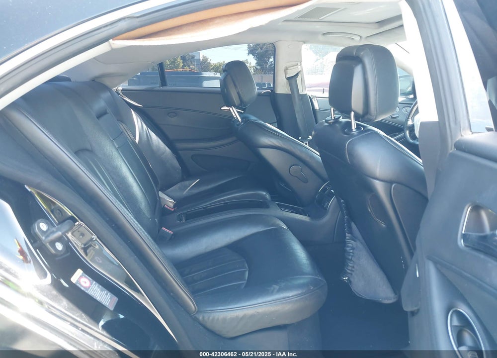 2008 MERCEDES-BENZ CLS 550 VIN: WDDDJ72XX8A130445