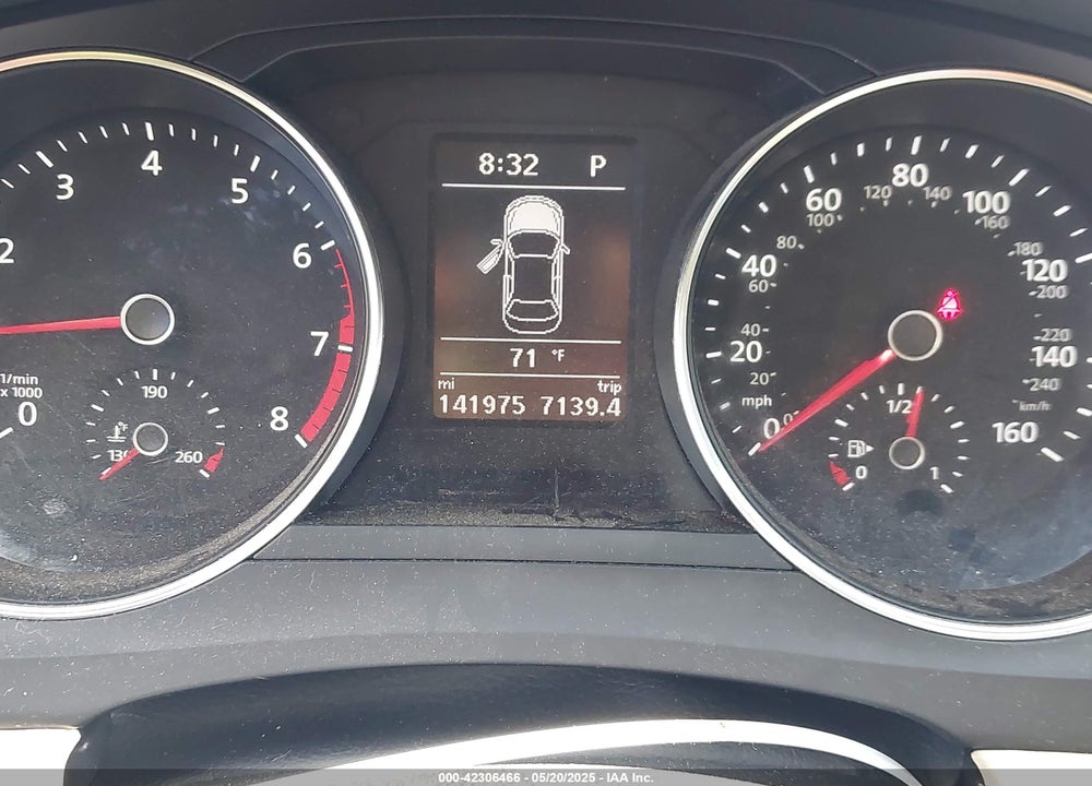 2018 VOLKSWAGEN JETTA VIN: 3VWDB7AJ0JM228653