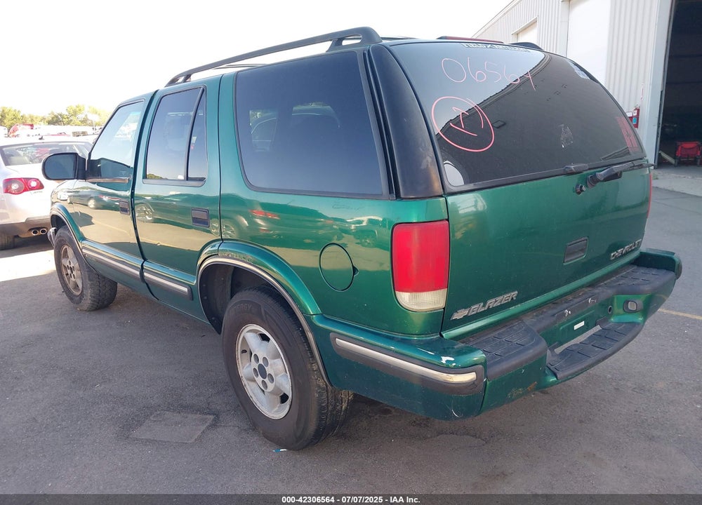 1999 CHEVROLET BLAZER LS VIN: 1GNDT13W5X2131249
