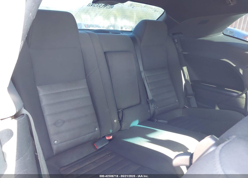 2010 DODGE CHALLENGER SE VIN: 2B3CJ4DV5AH141183