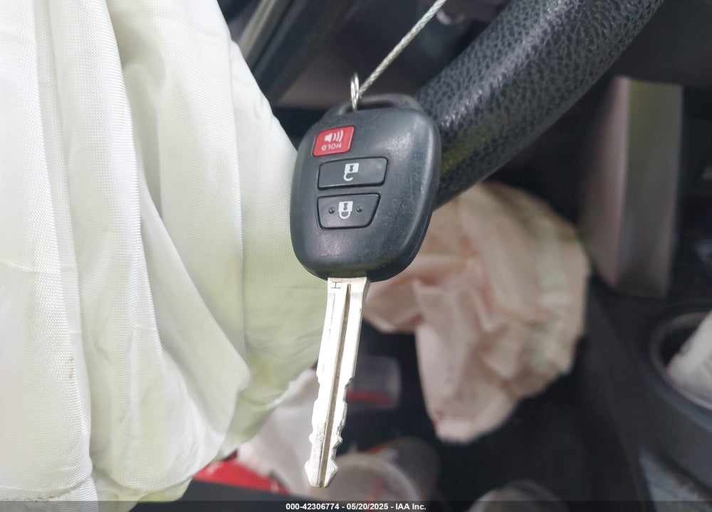 2018 TOYOTA RAV4 VIN: JTMBFREV8JJ739869