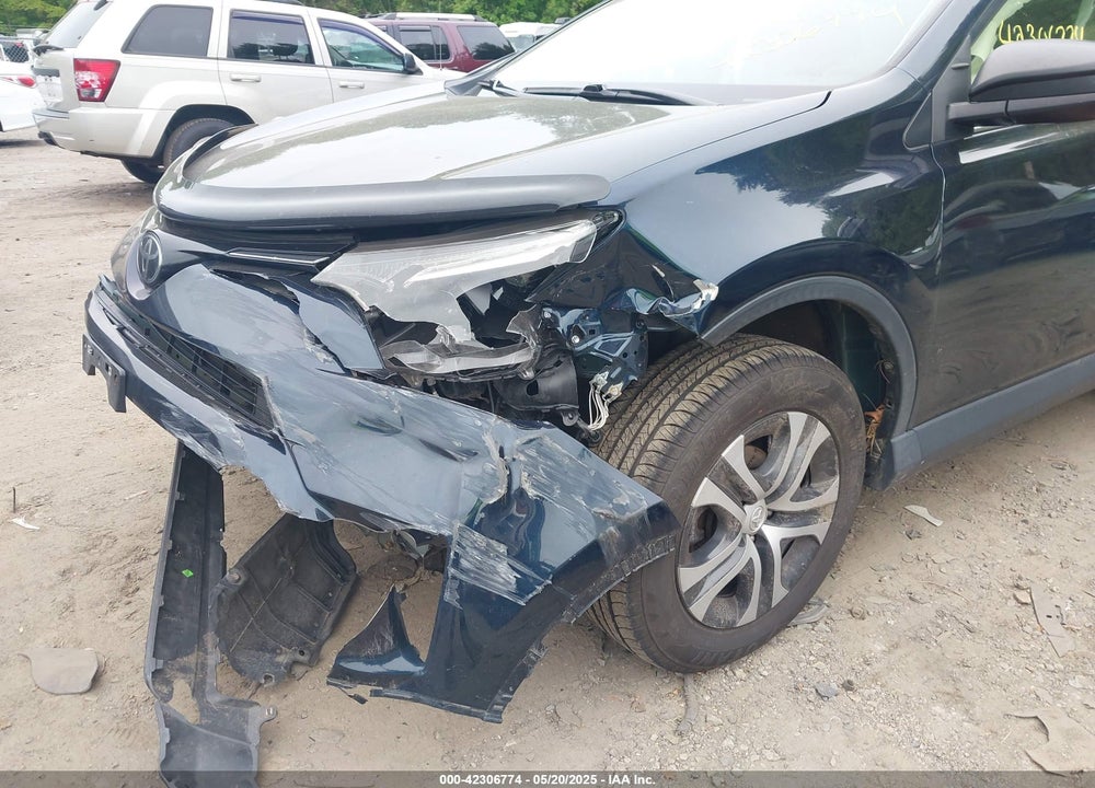 2018 TOYOTA RAV4 VIN: JTMBFREV8JJ739869