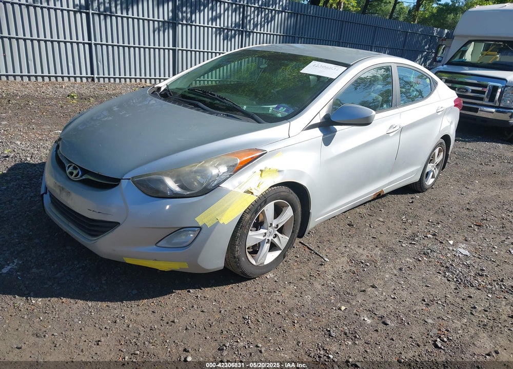 2013 HYUNDAI ELANTRA VIN: 5NPDH4AE1DH257091