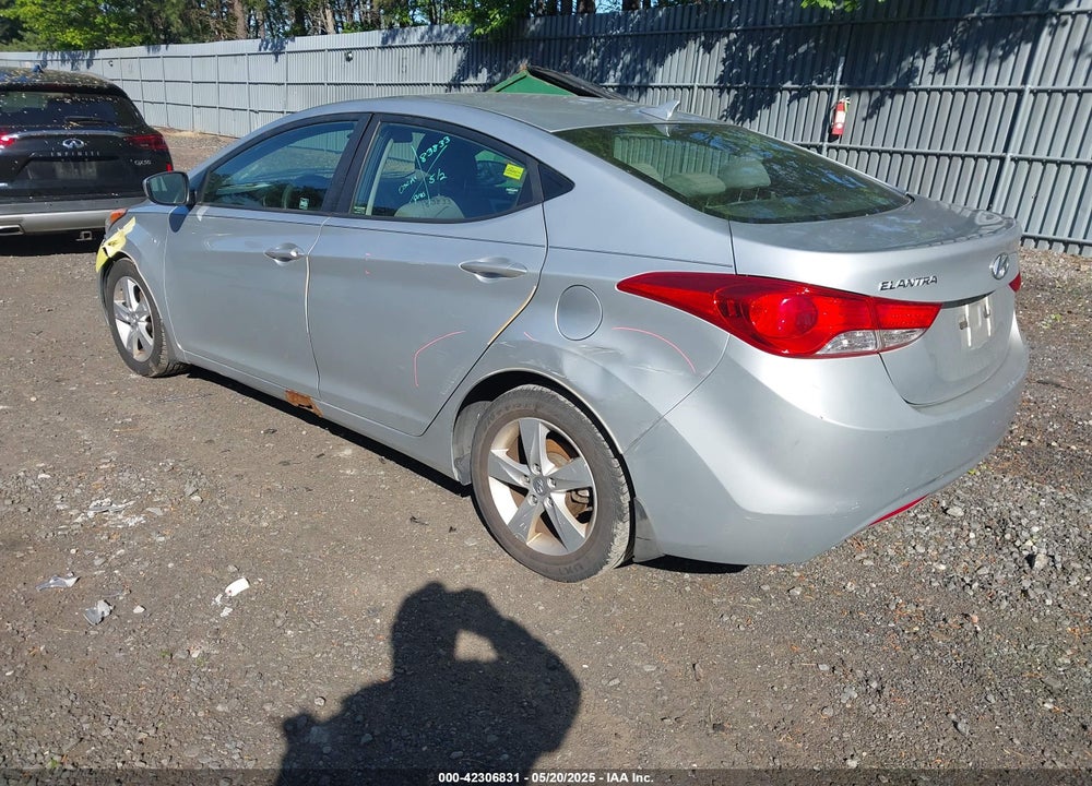 2013 HYUNDAI ELANTRA VIN: 5NPDH4AE1DH257091