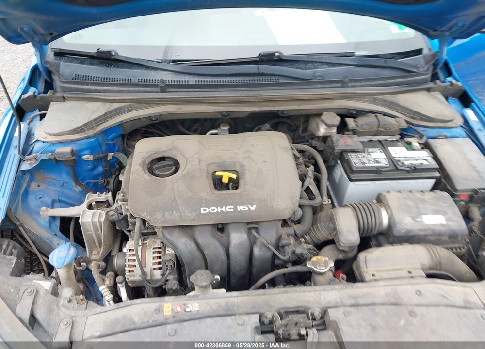 2017 HYUNDAI ELANTRA VIN: KMHD84LF5HU371592