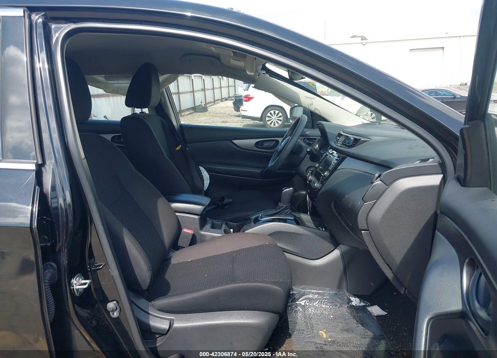 2022 NISSAN ROGUE SPORT VIN: JN1BJ1AW7NW475831