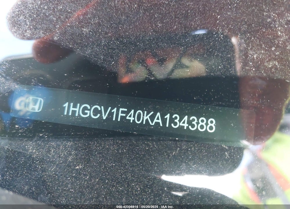 2019 HONDA ACCORD EX VIN: 1HGCV1F40KA134388