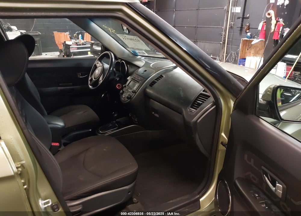 2012 KIA SOUL VIN: KNDJT2A65C7464939