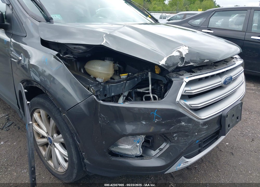 2017 FORD ESCAPE VIN: 1FMCU9J98HUE81845