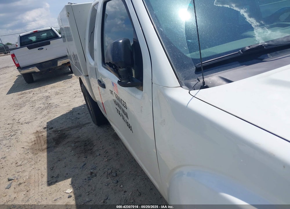 2015 NISSAN FRONTIER VIN: 1N6BD0CT7FN718592