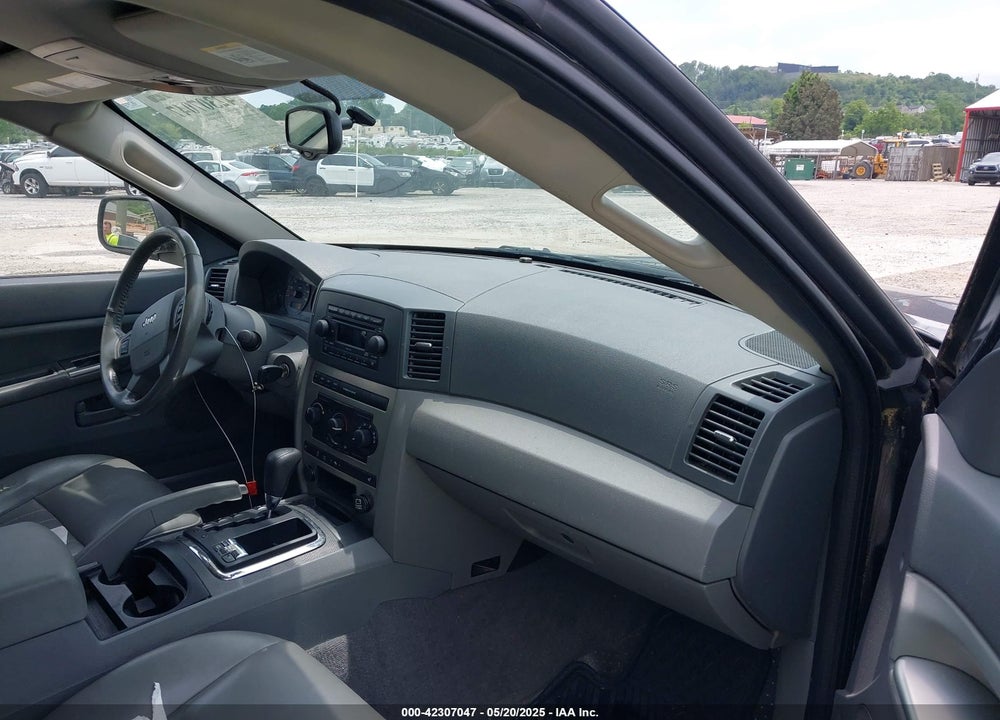2005 JEEP GRAND CHEROKEE LAREDO VIN: 1J4HR48N65C578698