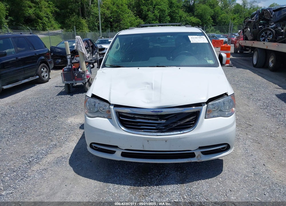 2016 CHRYSLER TOWN & COUNTRY VIN: 2C4RC1BG6GR229748