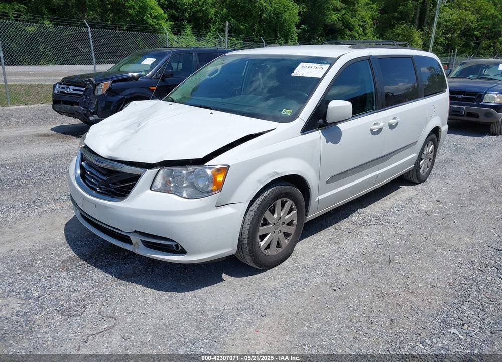 2016 CHRYSLER TOWN & COUNTRY VIN: 2C4RC1BG6GR229748