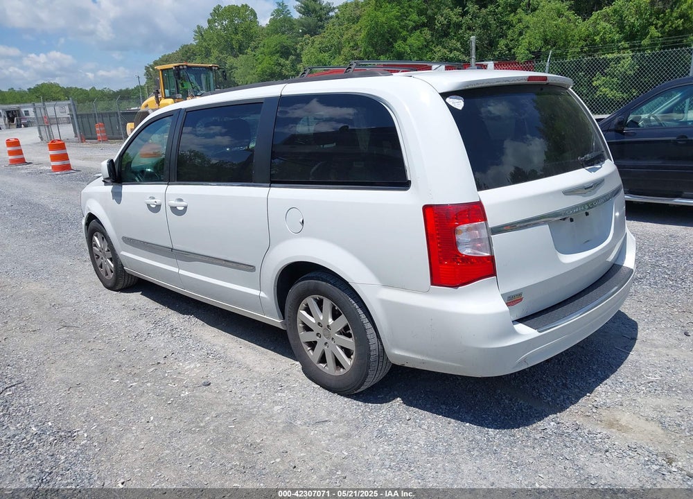2016 CHRYSLER TOWN & COUNTRY VIN: 2C4RC1BG6GR229748