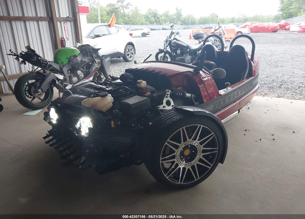 2018 VANDERHALL VENICE VIN: 1V9TV200XJR190459