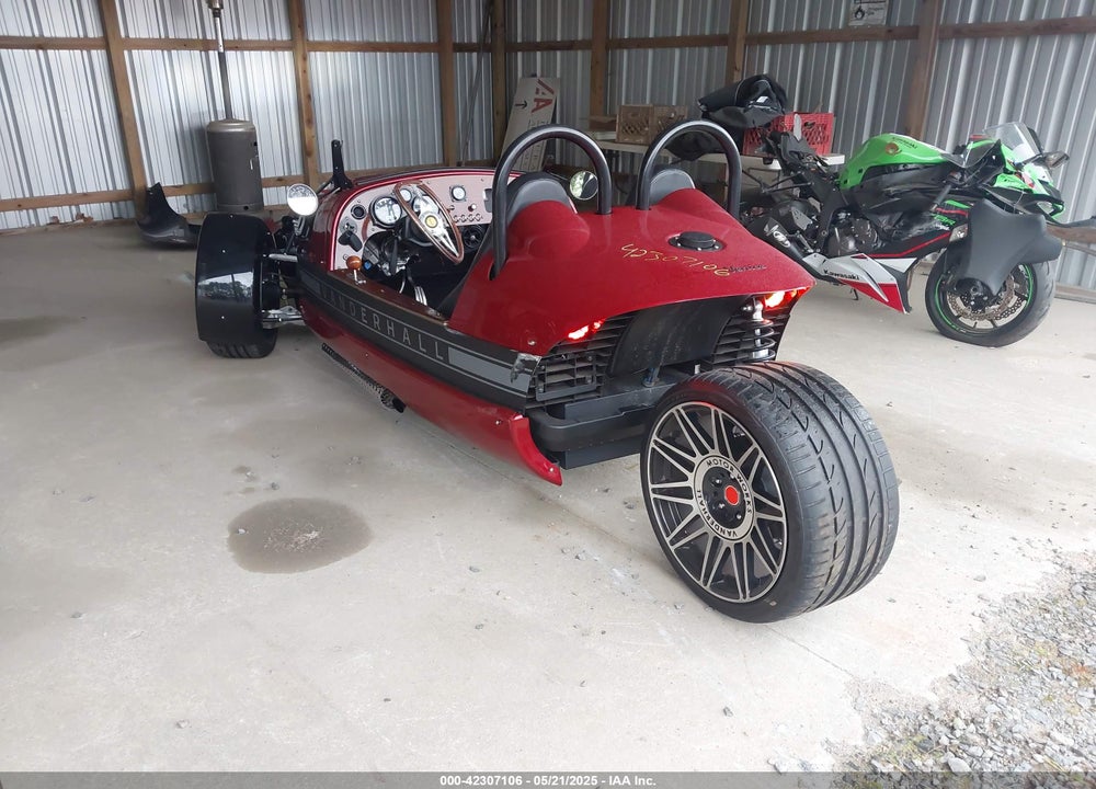 2018 VANDERHALL VENICE VIN: 1V9TV200XJR190459
