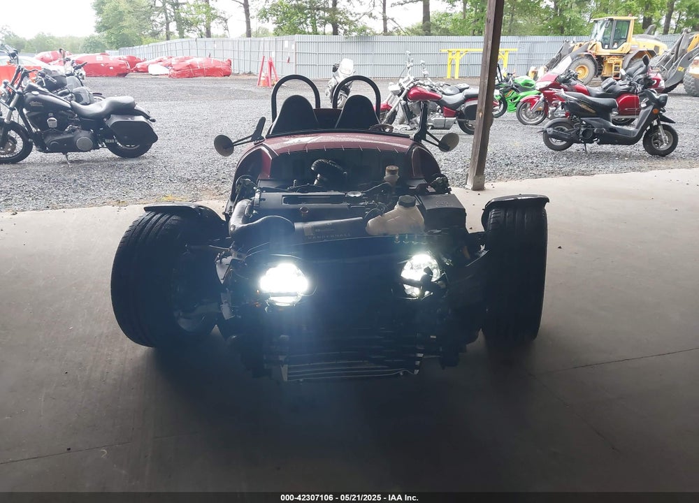 2018 VANDERHALL VENICE VIN: 1V9TV200XJR190459